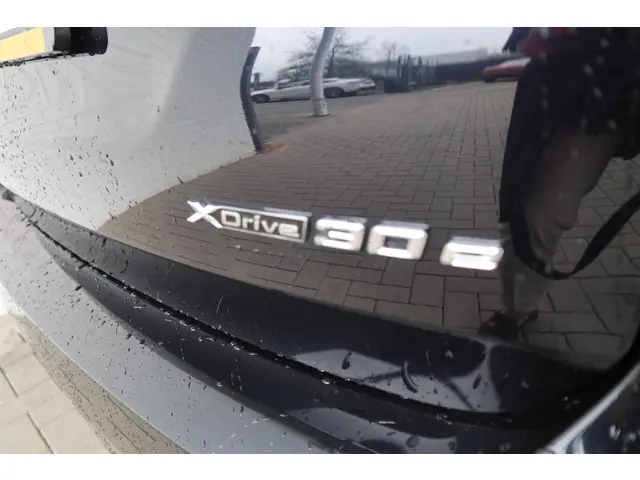 BMW X3 xDrive30e 2023 Hybride Benzine 11