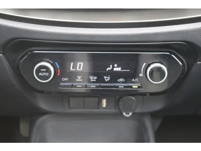 Toyota Aygo X 1.0 VVT-i AIR PLAY AUTOMAAT 2024 Benzine 33