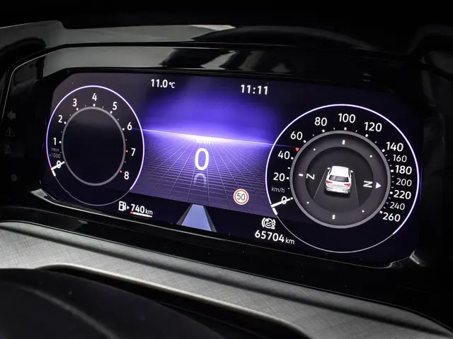 Volkswagen Golf 1.0 TSI 110pk Life 2023 Benzine 15