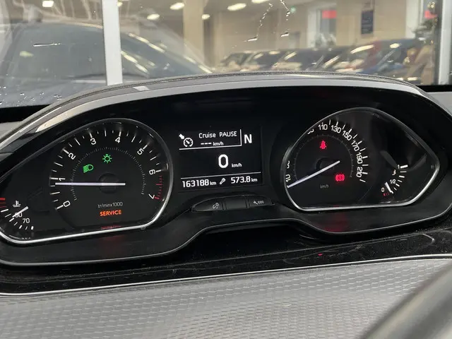 Peugeot 2008 1.2 PureTech Active 2016 Benzine 15