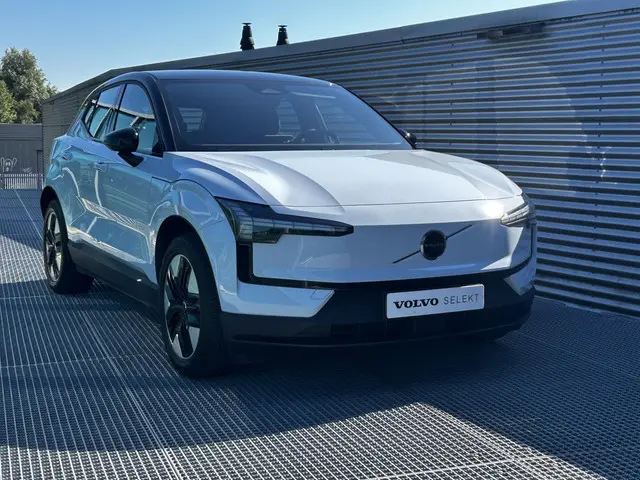 Volvo EX30 Single Motor Plus 51 kWh 2024 Elektrisch 11