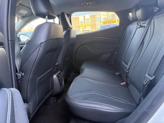 Ford Mustang Mach-E RWD 75 kWh 2023 Elektrisch 15