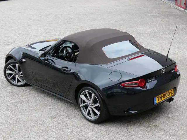 Mazda MX-5 1.5 CHAIRO/ LEER/ BOSE/ 18INCH/ DAB/ 2018 Benzine 24
