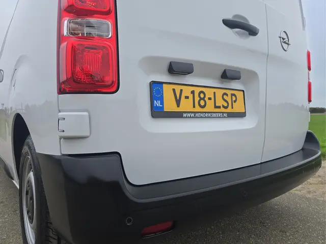 Opel Vivaro 1.5 Diesel L2 H1 2024 Diesel 4