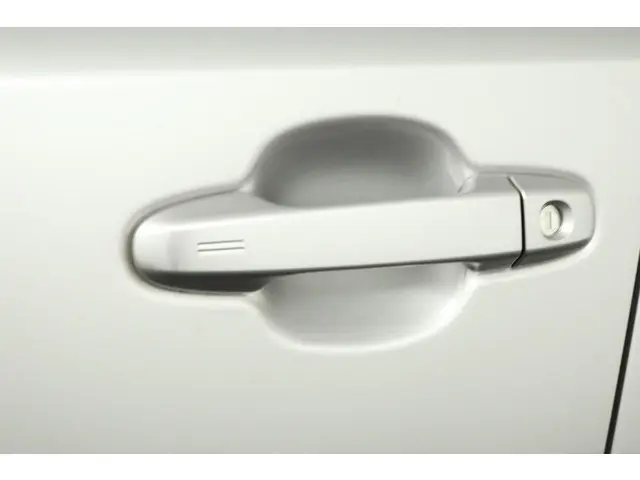 Toyota C-HR 1.8 Hybrid Bi-Tone 2017 Hybride Benzine 40