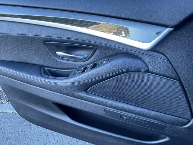 BMW 5 Serie Touring 520iA Luxury Edition 2016 Benzine 8