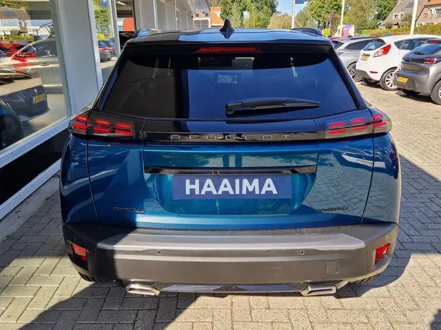 Peugeot 2008 1.2 Hybrid 145 GT 2025 Hybride Benzine 9