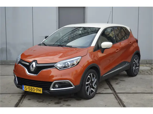Renault Captur 0.9 TCe Helly Hansen 2014 Benzine 19