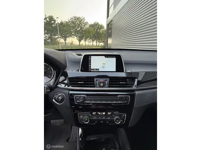 BMW X1 xDrive25d High Executive 2018 Diesel 16