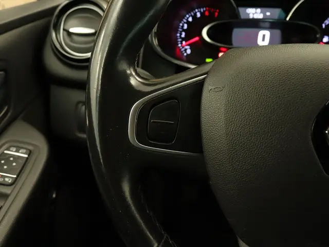 Renault Clio 0.9 TCe Intens 2017 Benzine 22