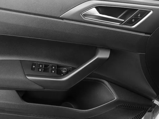 Volkswagen Taigo 1.0 TSI 115pk DSG R-Line 2024 Benzine 13