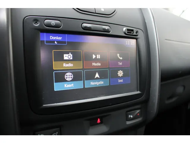 Dacia Duster 1.2 TCe 4x2 Blackshadow 2017 Benzine 11