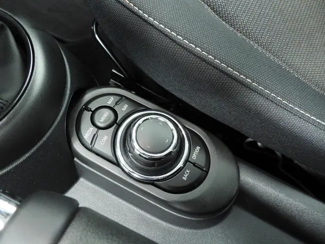 MINI 3-Deurs Cooper 2023 Benzine 17