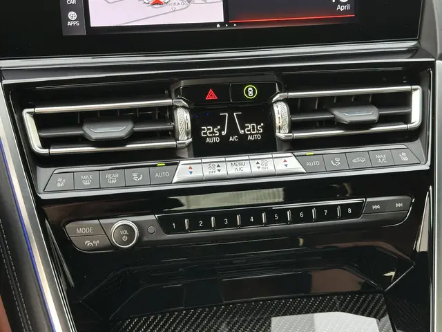 BMW 8 Serie 840i xDrive High Executive 2021 Benzine 53