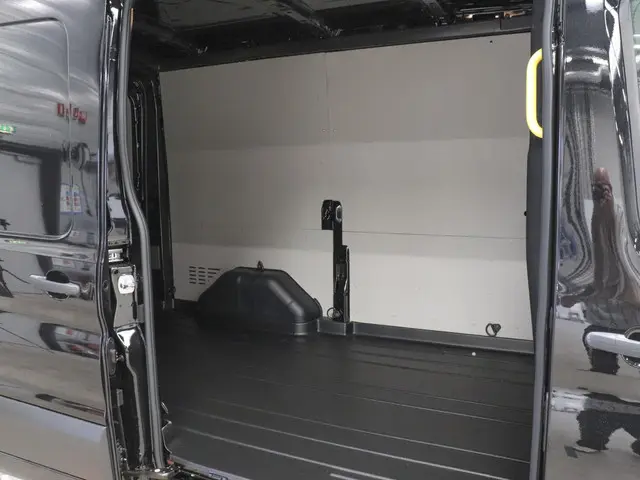 Ford Transit 310 2.0 TDCI L2H2 Trend 2024 Diesel 20