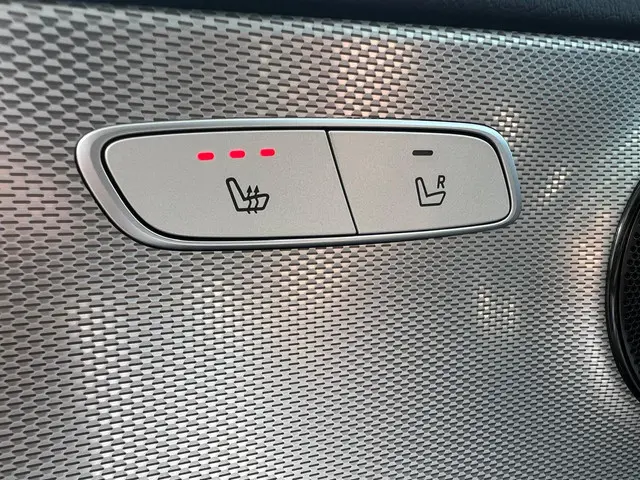 Mercedes-Benz E-Klasse Estate 200 2017 Benzine 25