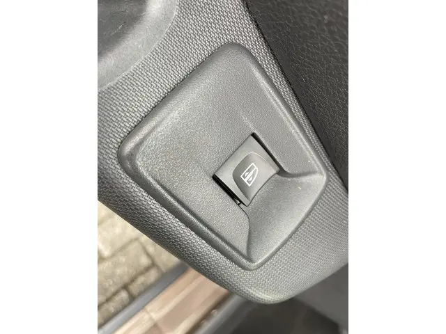 Dacia Logan MCV TCe 90 Stepway 2018 Benzine 25