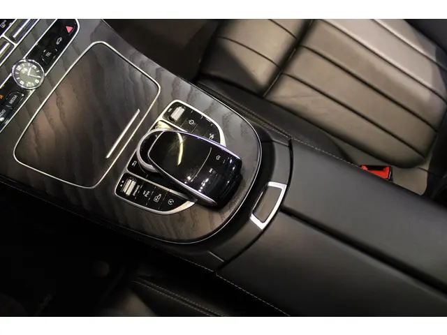 Mercedes-Benz E-Klasse Coupé 200 Premium 2019 Benzine 29