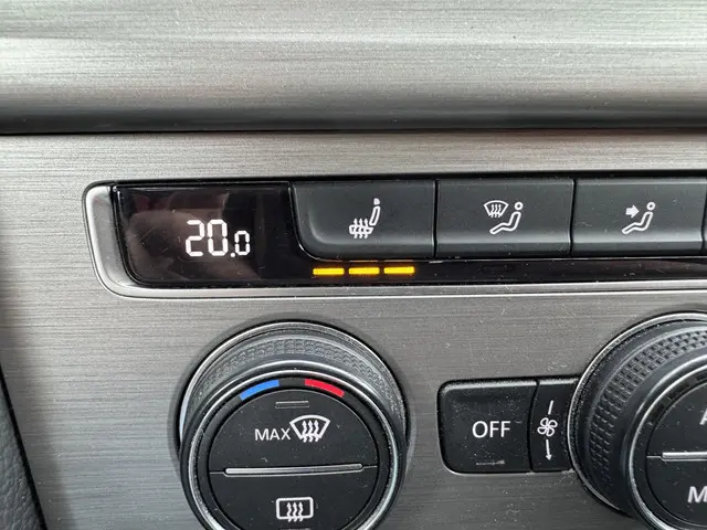Volkswagen Golf 1.2 TSI Connected Series 2016 Benzine 18