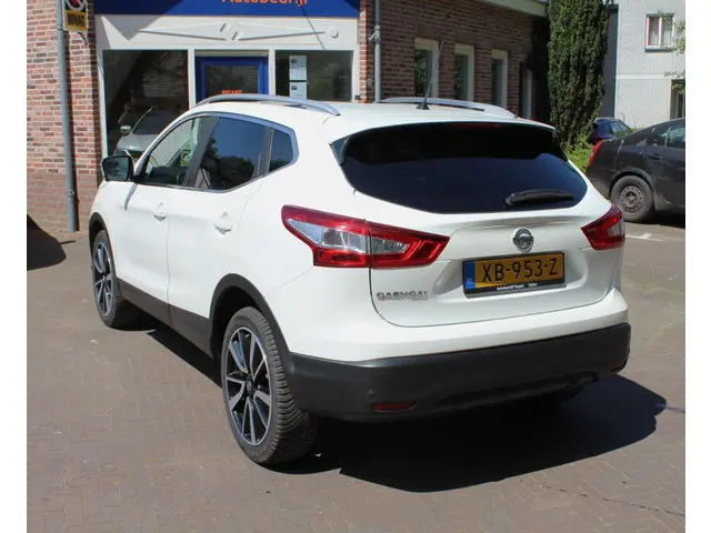 Nissan QASHQAI 1.2 Tekna 2015 Benzine 11