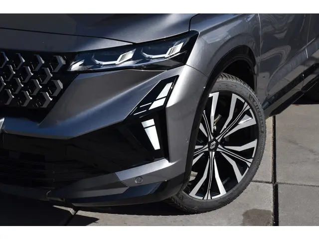 Renault Austral Techno 2025 Hybride Benzine 9