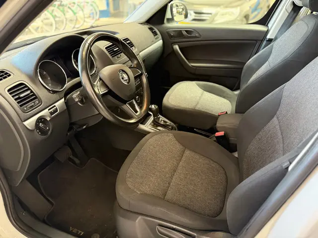 Škoda Yeti 1.2 TSI Active 2015 Benzine 7
