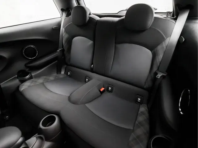MINI Cooper Mini 1.5 2018 Benzine 15