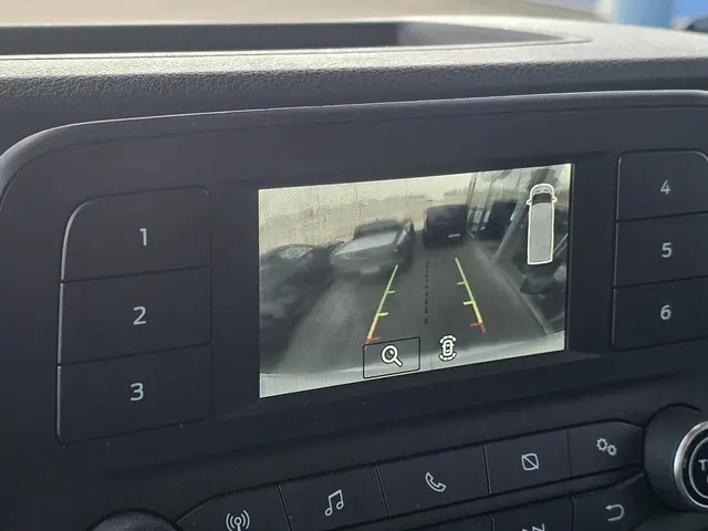 Ford Transit 350 2.0 TDCI L2H2 Trend 2023 Diesel 21