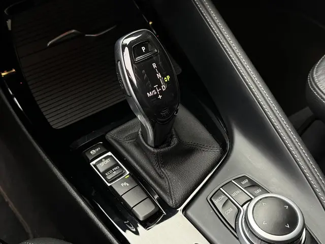 BMW X1 sDrive20i VDL Nedcar Edition 2020 Benzine 15