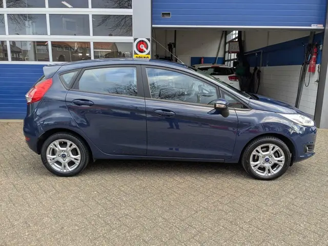 Ford Fiesta 1.0 Style Ultimate 2017 Benzine 2