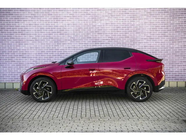 Lynk & Co 02 More 66 kWh 2025 Elektrisch 7