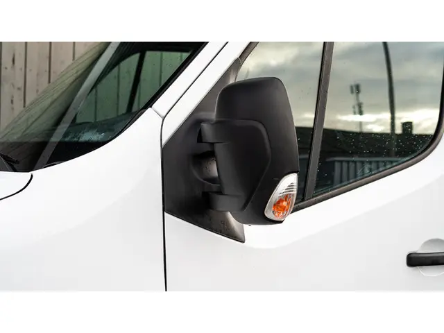 Renault Master T35 2.3 dCi 135 L2H2 Comfort 2022 Diesel 23