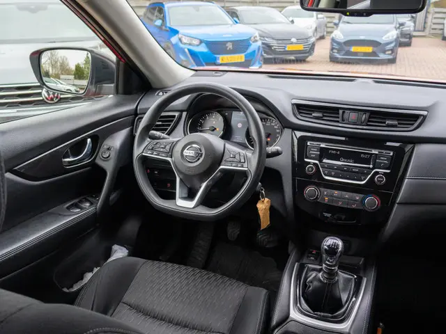 Nissan X-Trail 1.6 DIG-T Visia 2017 Benzine 18