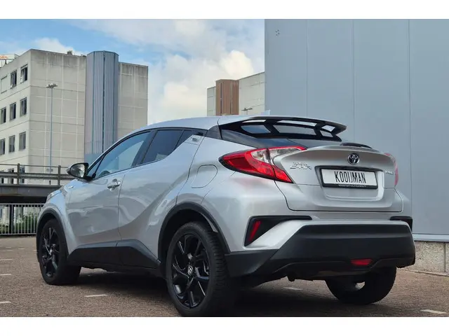 Toyota C-HR 1.8 Hybrid Style 2019 Hybride Benzine 12