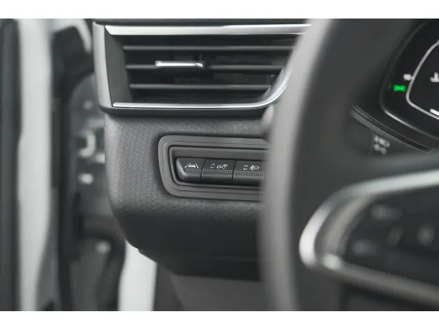 Renault Clio TCe 90 Techno 2023 Benzine 35