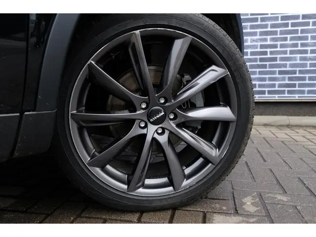 Land Rover Discovery Sport 2.0 Si4 4WD SE 2016 Benzine 12
