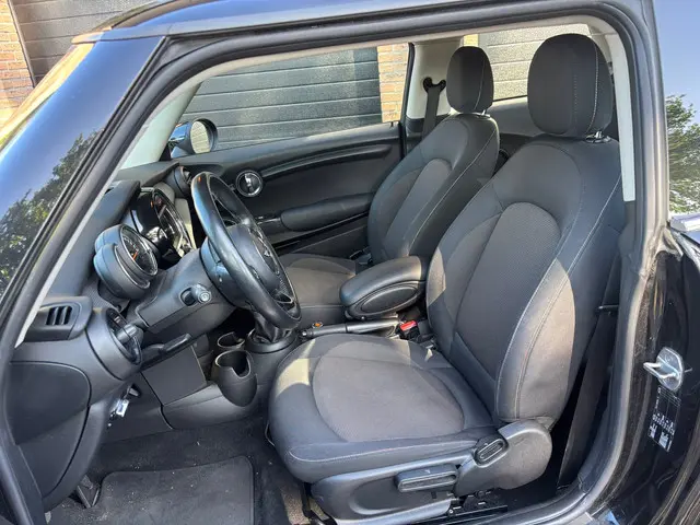 MINI Cooper Mini 1.5 Business 2017 Benzine 7