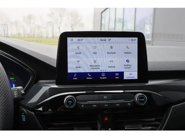 Ford Kuga 2.5 PHEV ST-Line X 2021 Hybride Benzine 43