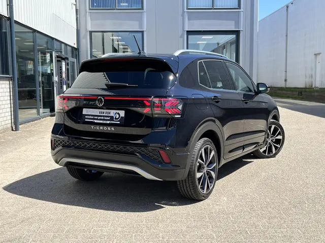 Volkswagen T-Cross 2