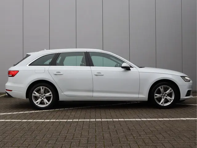 Audi A4 Avant 2.0 TFSI 2016 Benzine 15