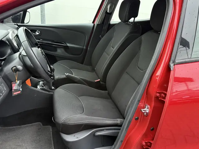 Renault Clio 0.9 TCe Expression 2013 Benzine 7