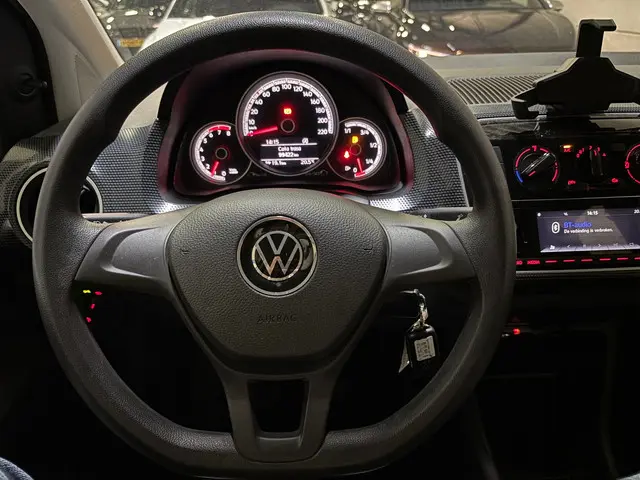 Volkswagen up! 1.0 2020 Benzine 9