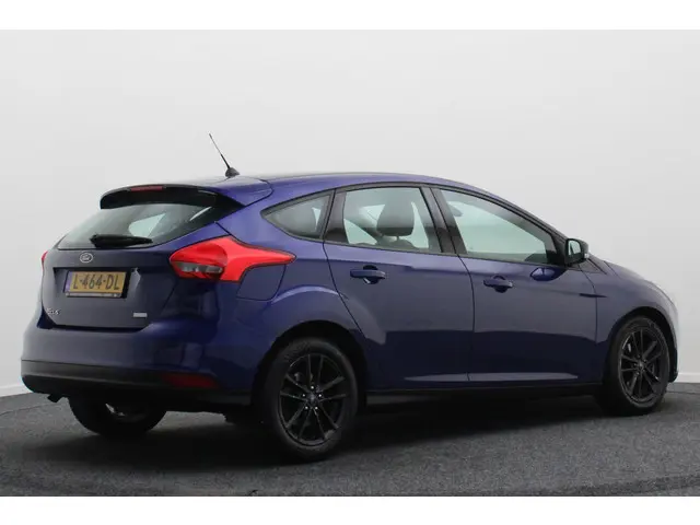 Ford Focus 1.0 EcoBoost Titanium Business 2018 Benzine 19