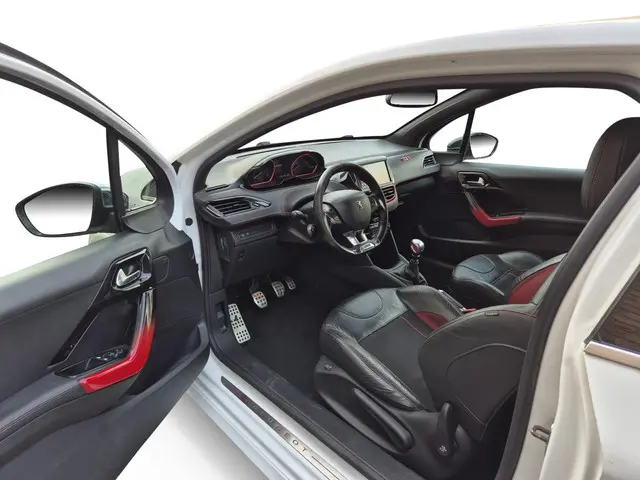 Peugeot 208 1.6 THP GTi 2013 Benzine 9