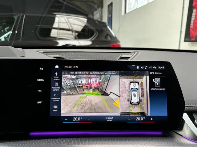 BMW X1 xDrive23i 2023 Benzine 21