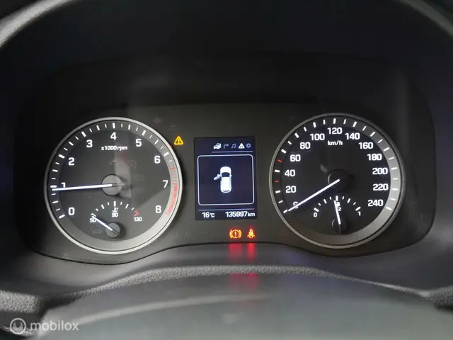Hyundai Tucson 1.6 GDi Comfort 2017 Benzine 12