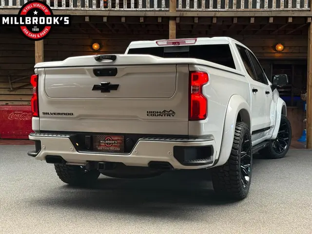 Chevrolet Silverado High Country 2024 LPG/Gas 9