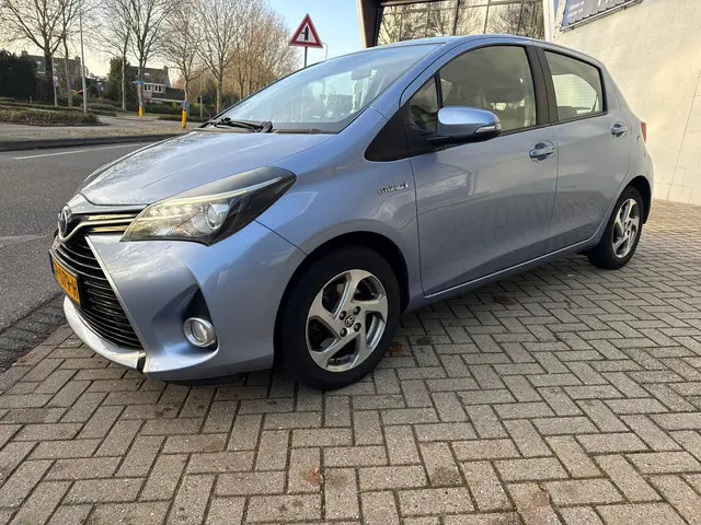 Toyota Yaris 2