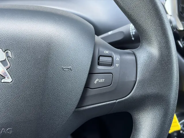 Peugeot 208 1.2 PureTech Active 2018 Benzine 21