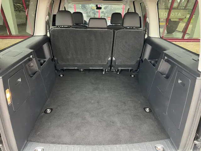 Volkswagen Caddy Maxi 1.4 TSI Trendline 5p 2017 Benzine 37